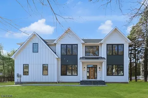 9 Northern Ave, Florham Park, NJ 07932