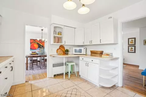17 Troy Dr # B, Springfield, NJ 07081 photo 11