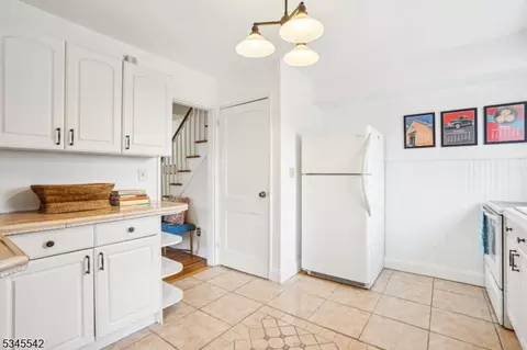 17 Troy Dr # B, Springfield, NJ 07081 photo 10