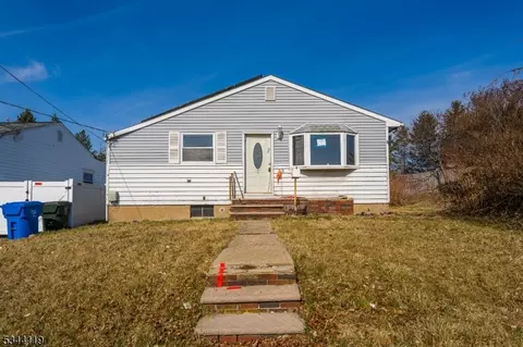39 S Church St, Perth Amboy, NJ 08861
