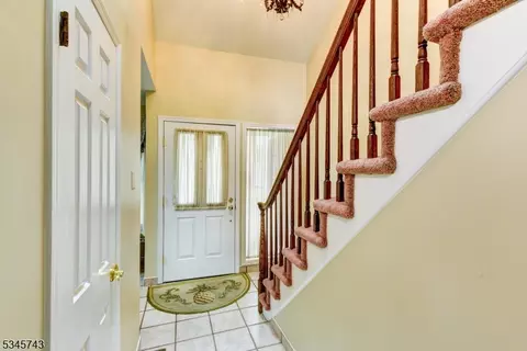 12 Stone Run Rd, Bedminster, NJ 07921 photo 3