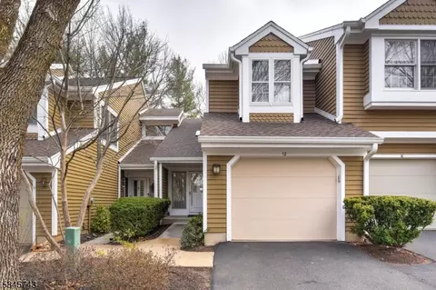 12 Stone Run Rd, Bedminster, NJ 07921