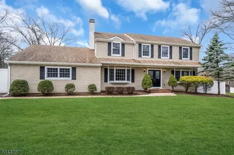 622 Snowbird Way, Somerville, NJ 08876