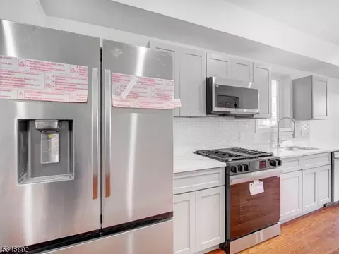 142 22nd St, Irvington, NJ 07111