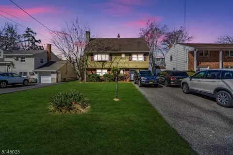 22 Sycamore Ter, Wayne, NJ 07470