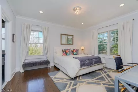 10 Little Wolf Rd, Summit, NJ 07901 photo 24
