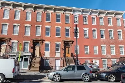 677 Bergen Ave, Jersey City, NJ 07304