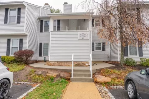 72 Junco Ct, Three Bridges, NJ 08887 photo 4