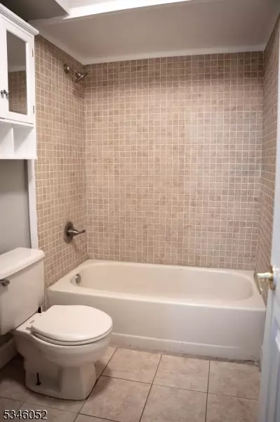 72 Junco Ct, Three Bridges, NJ 08887 photo 16