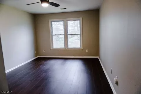 72 Junco Ct, Three Bridges, NJ 08887 photo 8