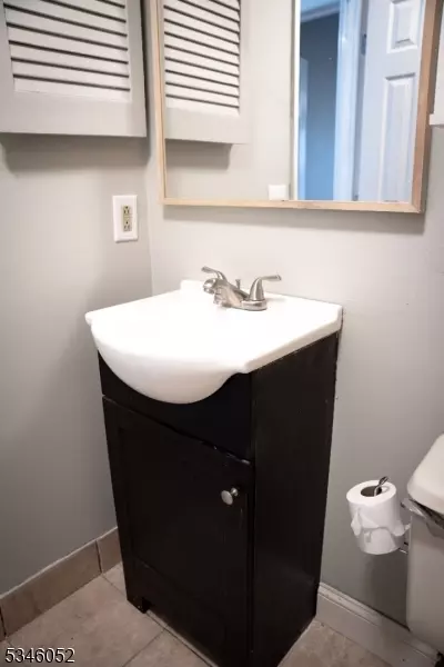 72 Junco Ct, Three Bridges, NJ 08887 photo 15