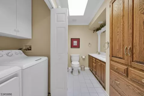 75 Runnymede Dr, Wayne, NJ 07470 photo 33