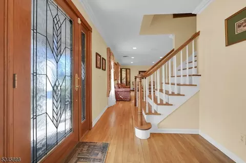 75 Runnymede Dr, Wayne, NJ 07470 photo 5