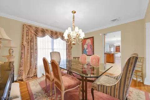 75 Runnymede Dr, Wayne, NJ 07470 photo 11