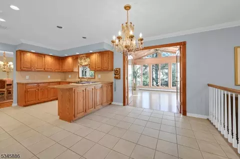 75 Runnymede Dr, Wayne, NJ 07470 photo 17