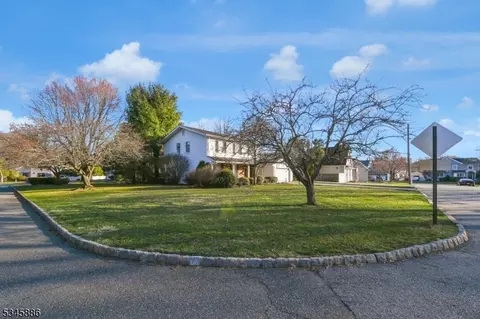 75 Runnymede Dr, Wayne, NJ 07470 photo 42