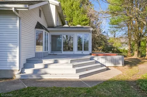 75 Runnymede Dr, Wayne, NJ 07470 photo 38