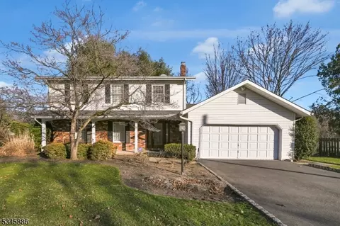75 Runnymede Dr, Wayne, NJ 07470 photo 2
