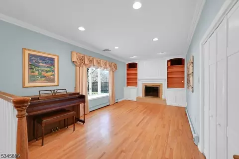 75 Runnymede Dr, Wayne, NJ 07470 photo 21