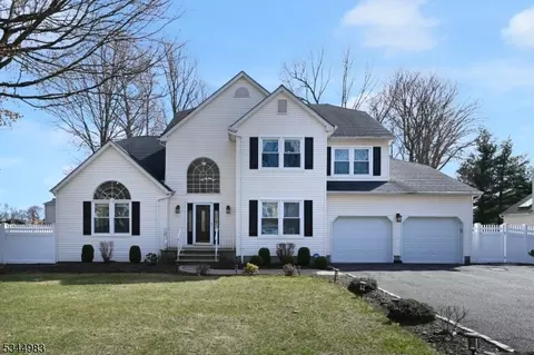 24 Valley Rd, Randolph, NJ 07869