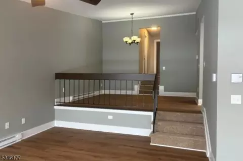 47 Overlook Dr, Clinton, NJ 08809 photo 10