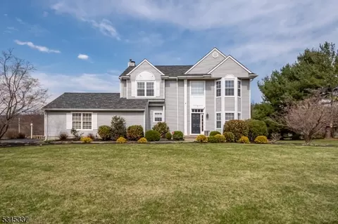 1 Kenley Way, Hackettstown, NJ 07840