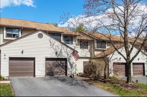 44 Eagle Dr, Newton, NJ 07860