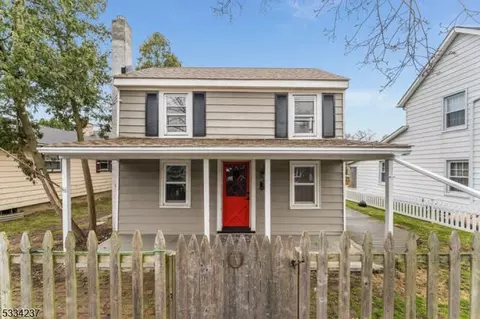 1175 6th Ave, Alpha, NJ 08865