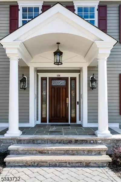 126 Woods End Dr, Basking Ridge, NJ 07920