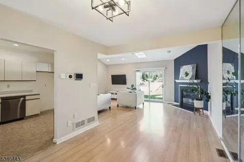 602 Park Pl, Springfield, NJ 07081 photo 6
