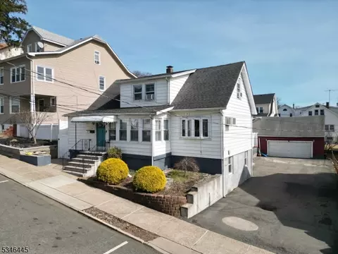 132 N 15th St, Prospect Park, NJ 07508