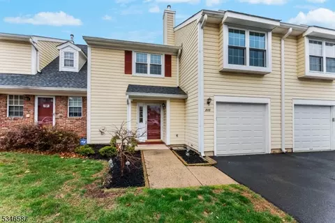215 Haworth Pl, Somerset, NJ 08873