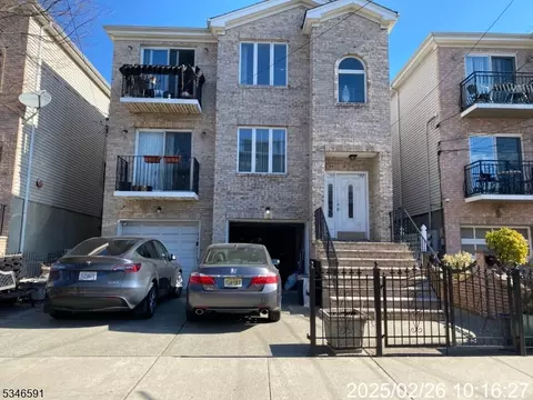 100 Saint Francis St, Newark, NJ 07105
