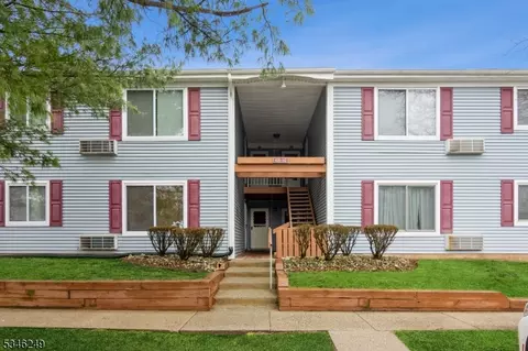 111 Aimwick Ct, Somerset, NJ 08873