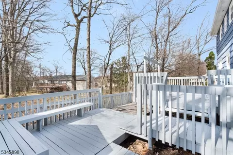 25 Slope Dr, Dover, NJ 07801 photo 32