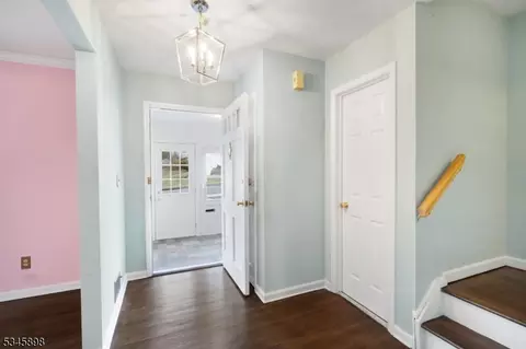 25 Slope Dr, Dover, NJ 07801 photo 4