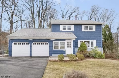 25 Slope Dr, Dover, NJ 07801
