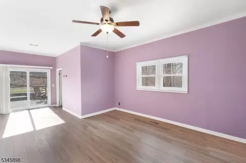 25 Slope Dr, Dover, NJ 07801 photo 17