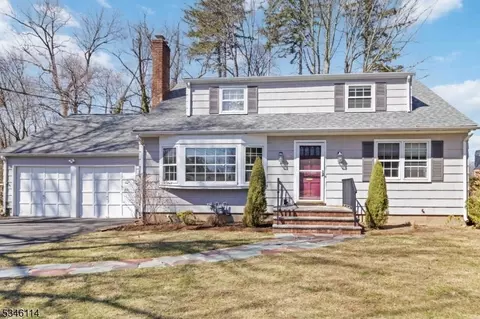 43 Crescent Dr, Morristown, NJ 07960