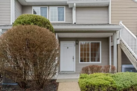 39 Stevens Ct, Bedminster, NJ 07921