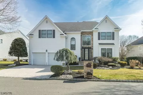 56 Rambling Dr, Scotch Plains, NJ 07076