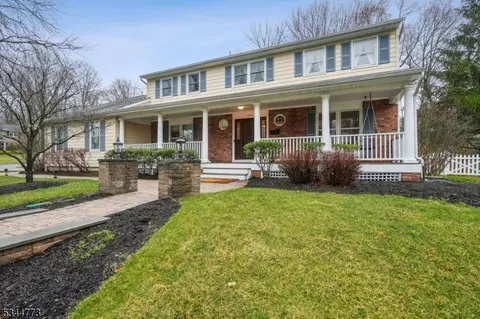 245 Spring Ridge Dr, Berkeley Heights, NJ 07922