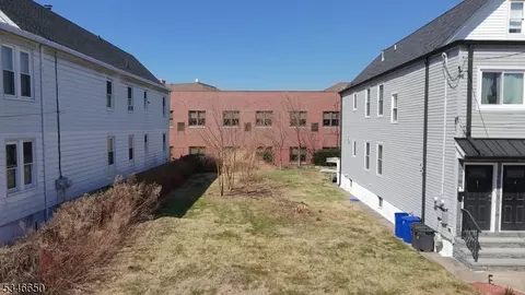 39 Wall St, East Rutherford Boro, NJ 07073