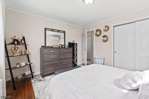 30 C St, Middlesex, NJ 08846 photo 12