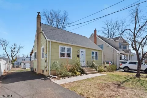 30 C St, Middlesex, NJ 08846 photo 2