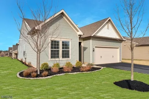 1 Sullivan Rd, Flemington, NJ 08822
