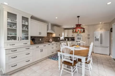 7 Melanie Ln, Wayne, NJ 07470 photo 22