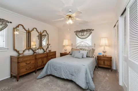 7 Melanie Ln, Wayne, NJ 07470 photo 29