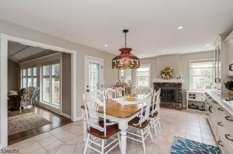 7 Melanie Ln, Wayne, NJ 07470 photo 20