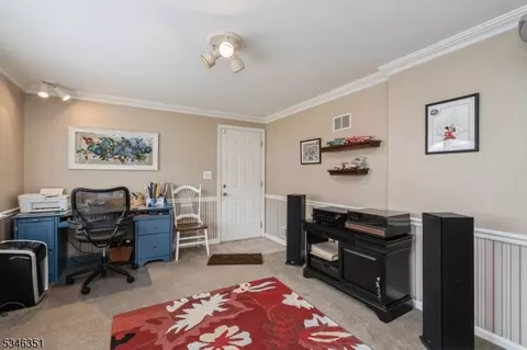 7 Melanie Ln, Wayne, NJ 07470 photo 11